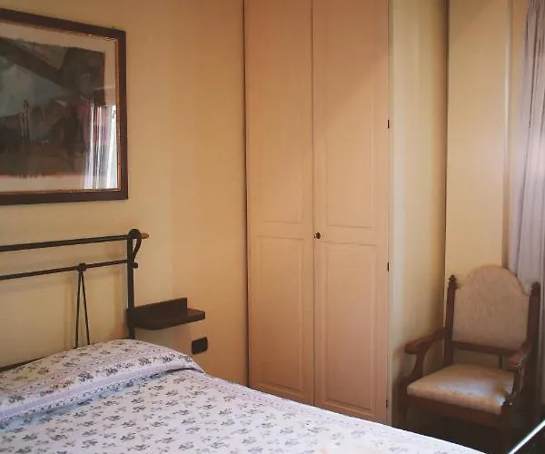 Spigolatrice לינה וארוחת בוקר סאפרי